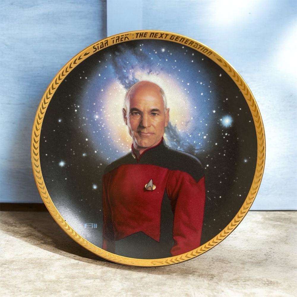 Star Trek: The Next Generation Decorative Plate
